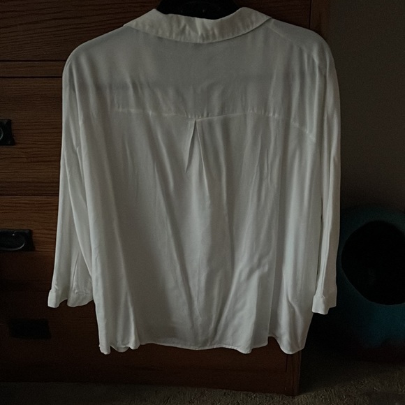 White 3/4length sleeve blouse - Picture 2 of 2